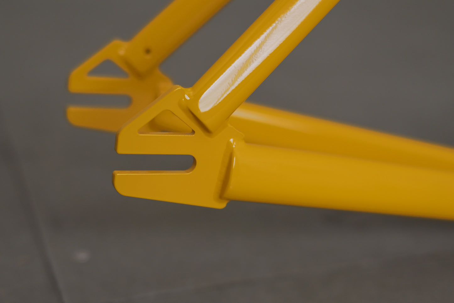 Brooklyn Machine Works - Gangster 2024 (mustrad)