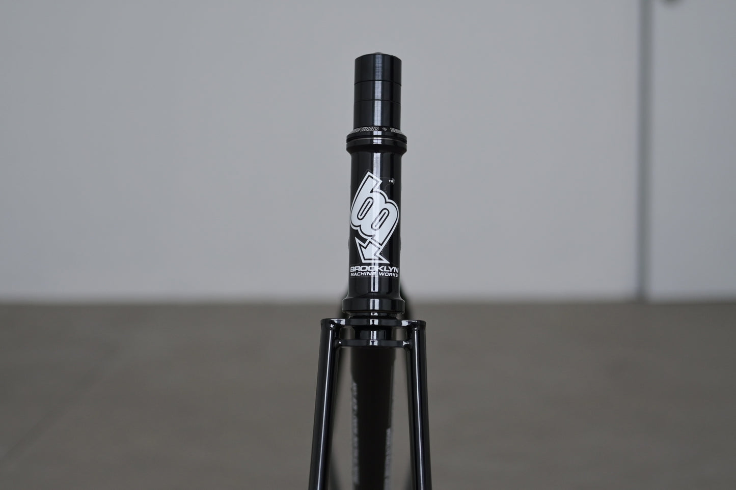 Brooklyn Machine Works - Gangster V.4 (gloss black)