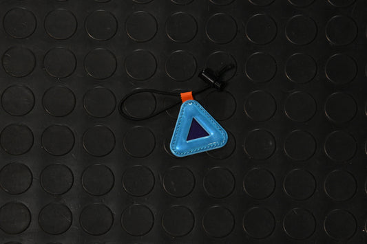 Bluelug - Mini Triangle Reflector (Light Blue)