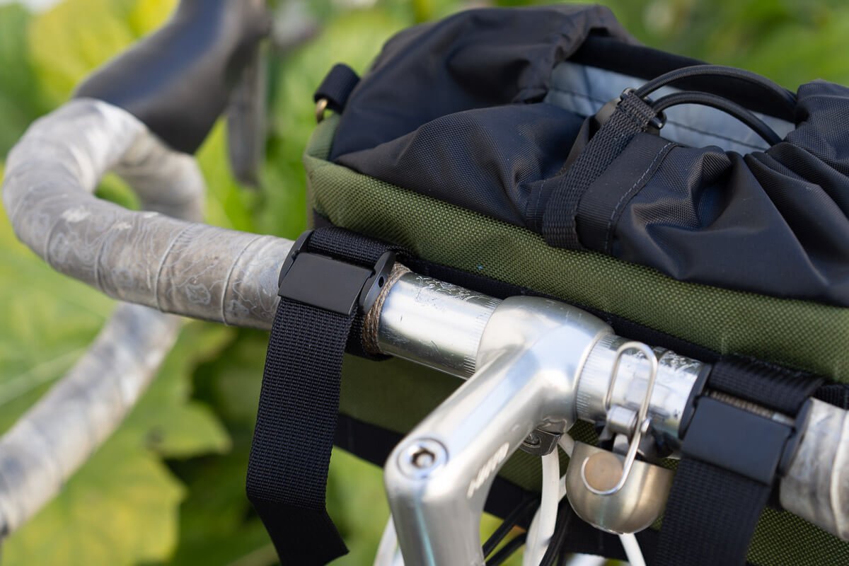 Outer Shell - Drawcord Handlebar Bag (leopard)