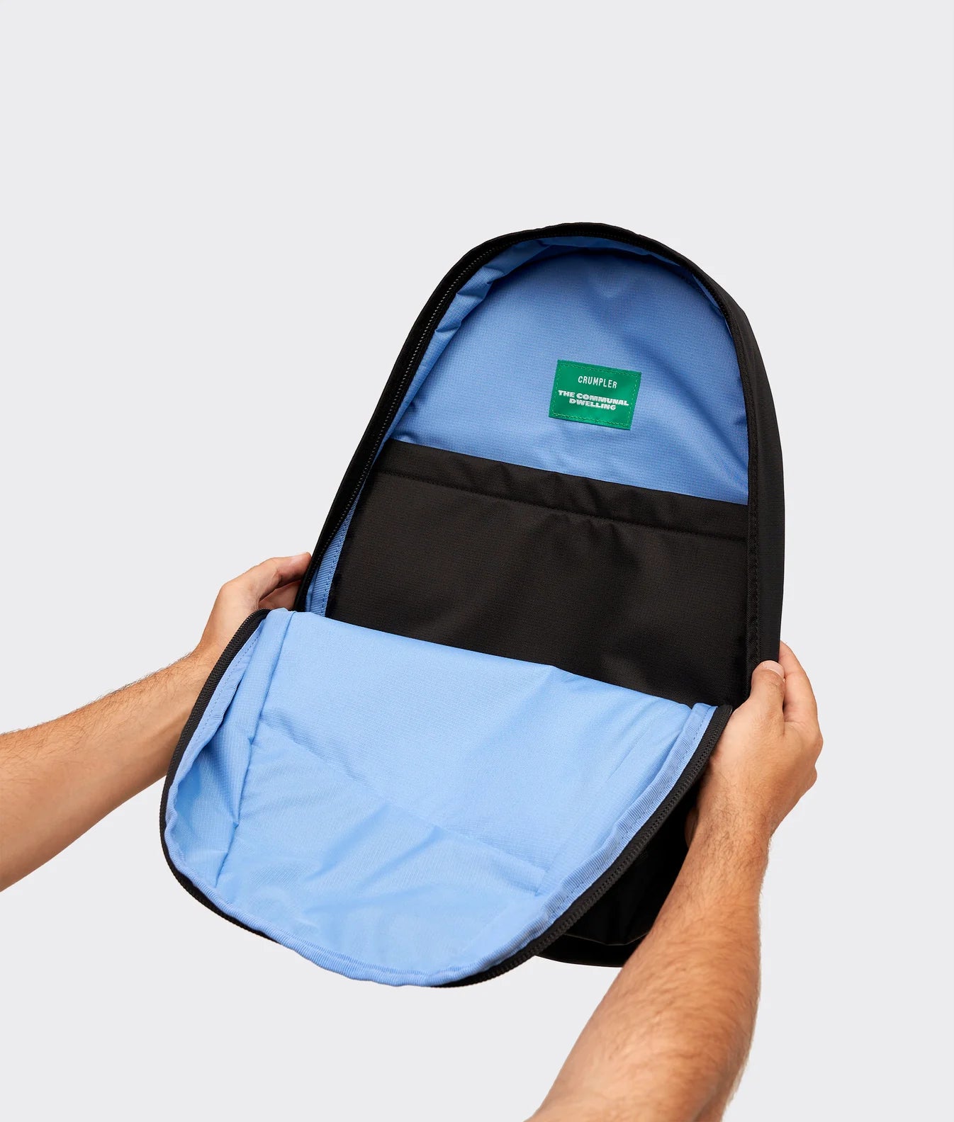 Crumpler - Communal Dwelling (black)