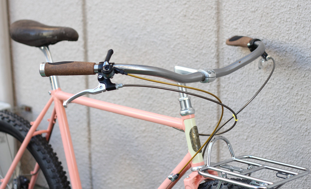 ส่วนประกอบมายากล - Moth Bar